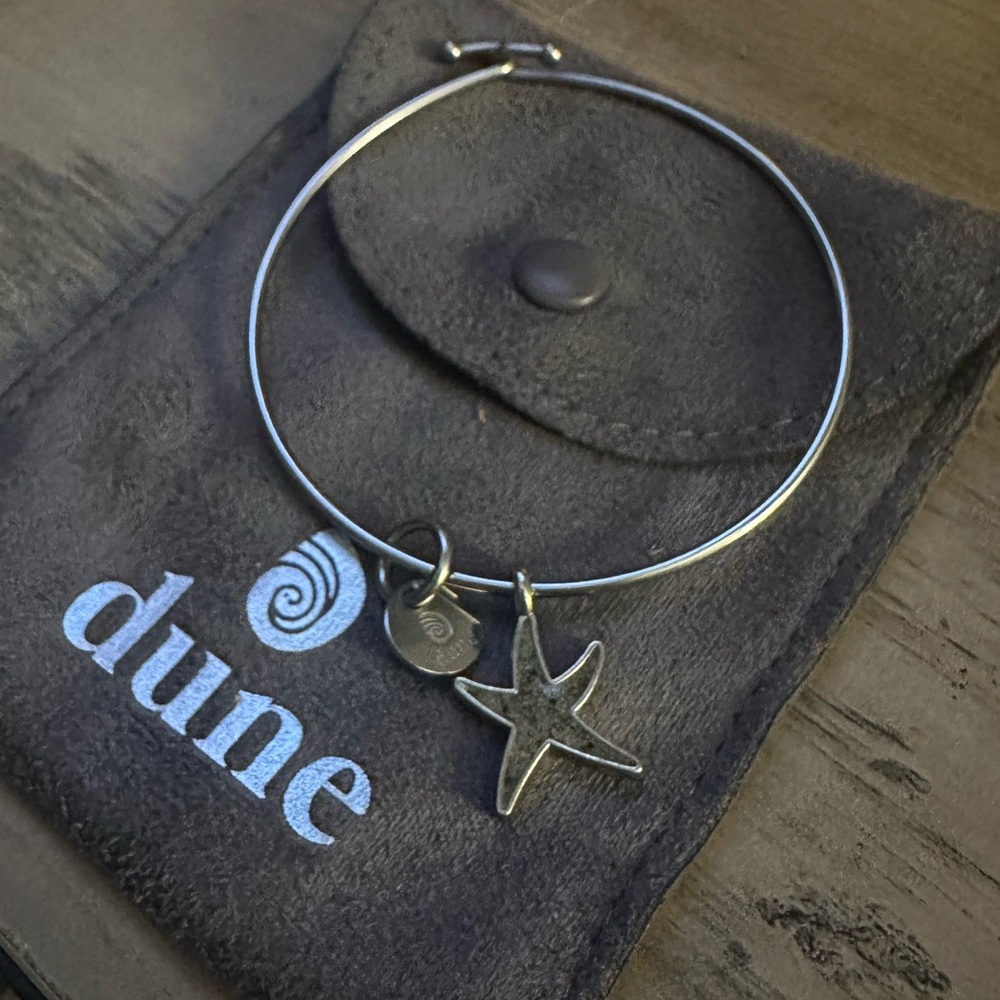 Dune Jewelry Beach Bangle - Delicate Starfish